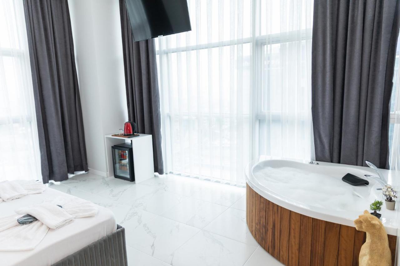 The Hera Maltepe Otel & Spa Istanbul Exterior photo