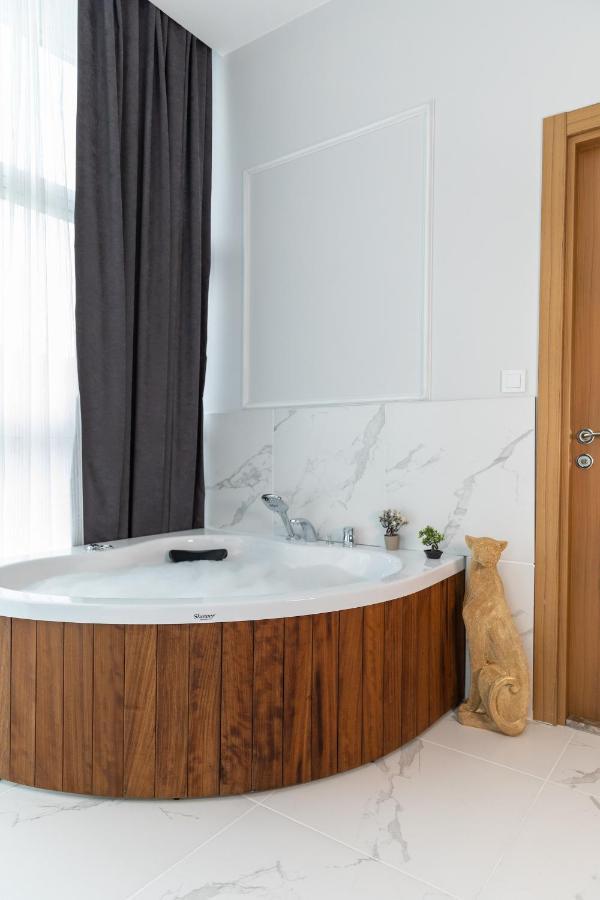 The Hera Maltepe Otel & Spa Istanbul Exterior photo